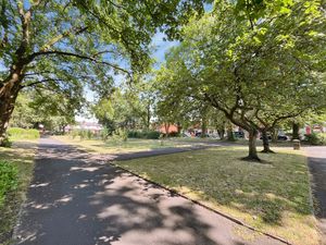 Tonge Park- click for photo gallery